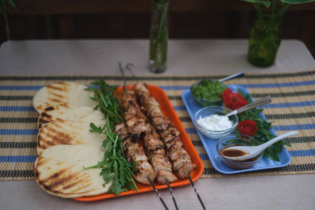 Chicken Skewers with Green Sauce – Nongs